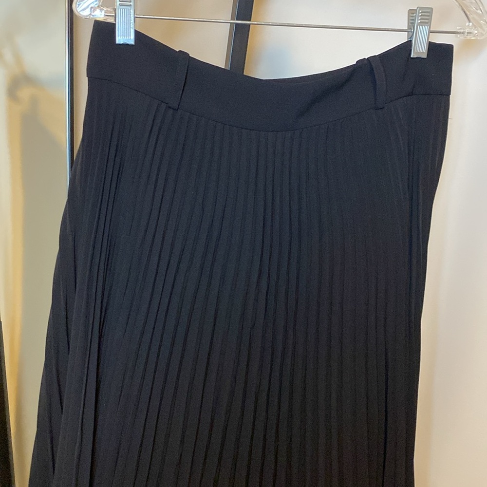 ‼️CLUB MONACO‼️ - Picture 4 of 5